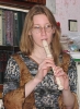 Настя подигрывает на флейте