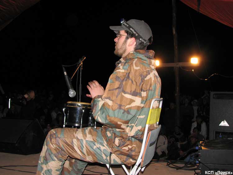 Камуфляжный барабанщик